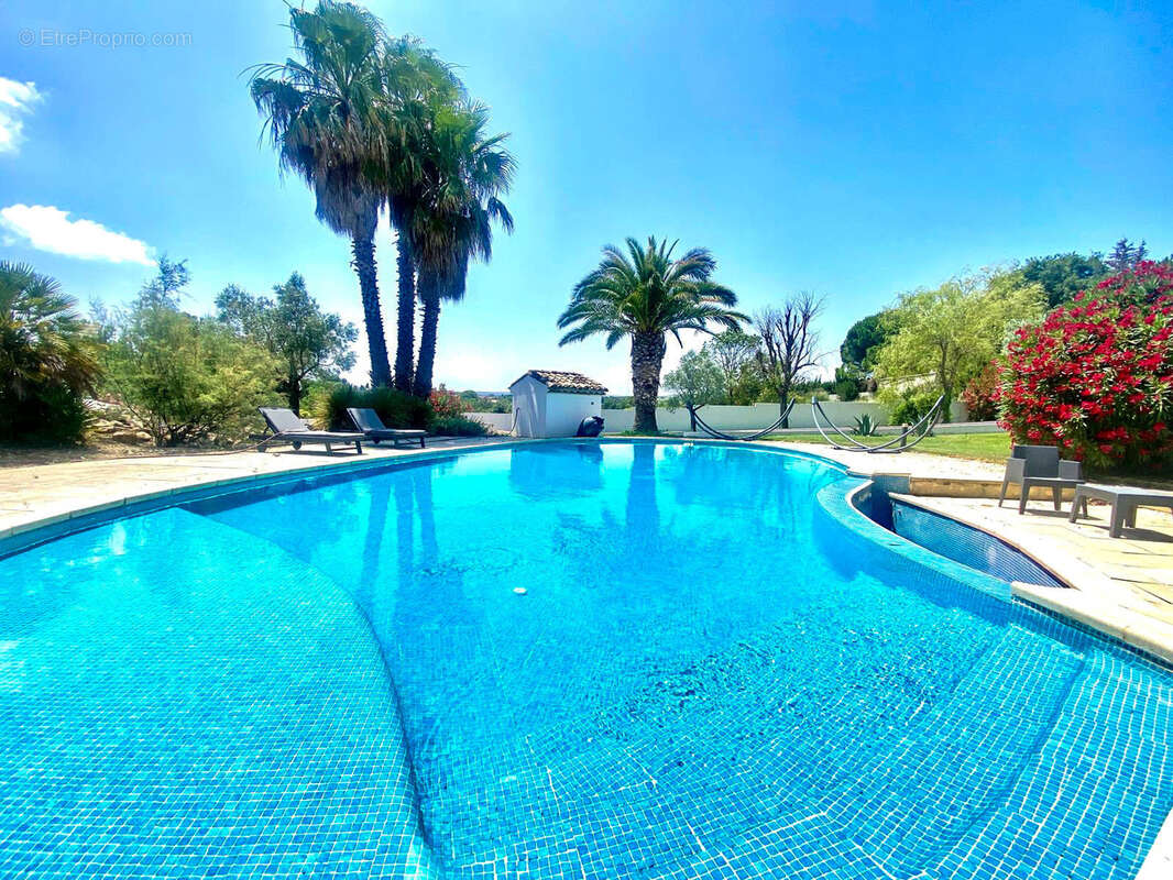 Maison à COURNONTERRAL