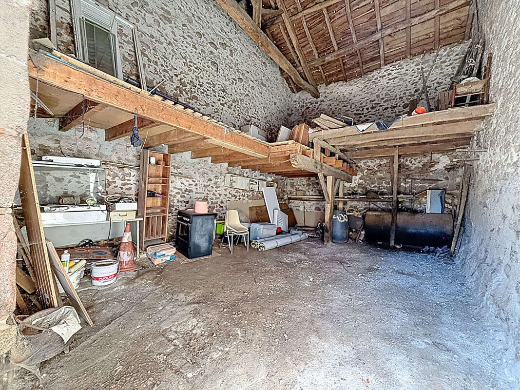 Appartement à COMPREIGNAC