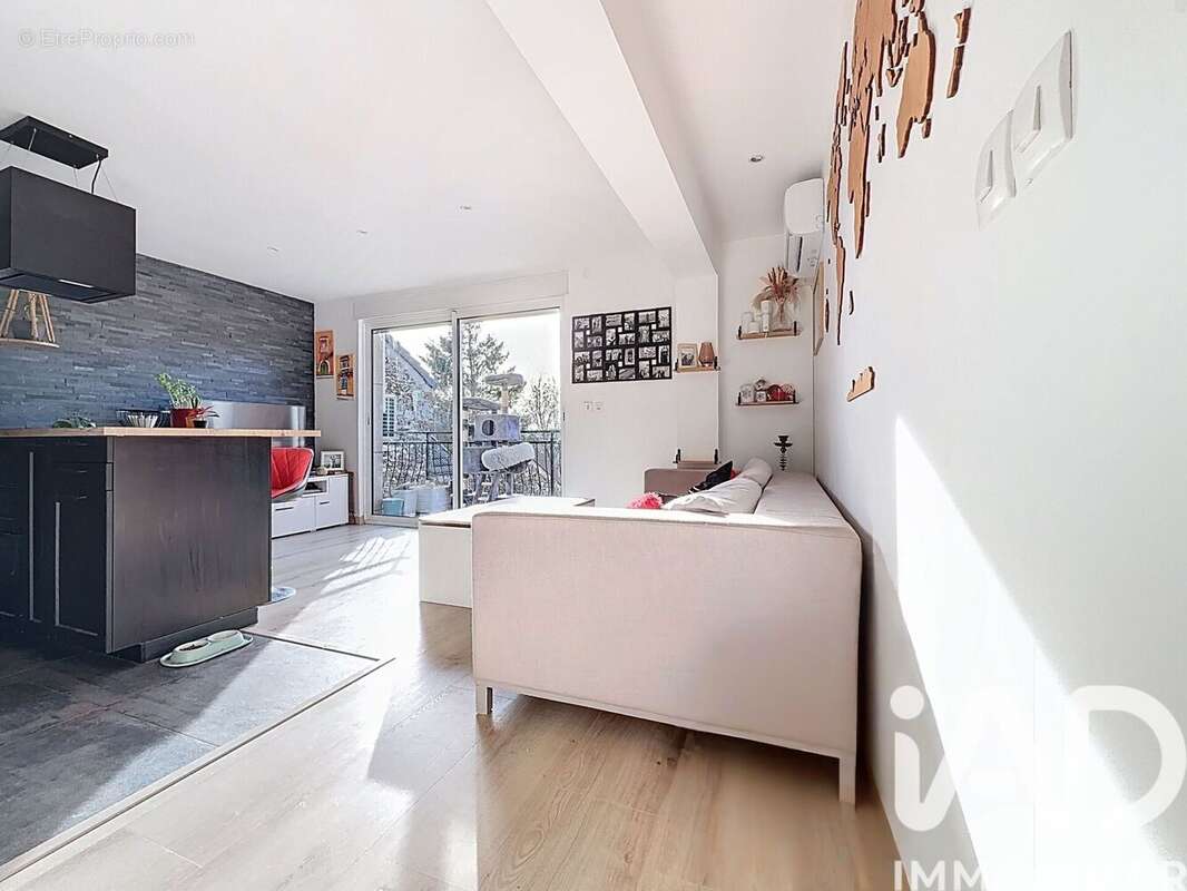 Photo 2 - Appartement à LEUVILLE-SUR-ORGE