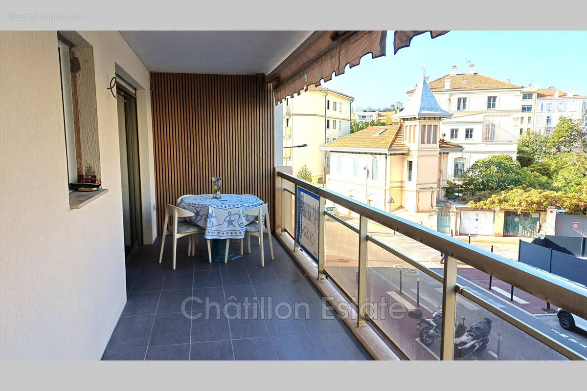 Appartement à CANNES