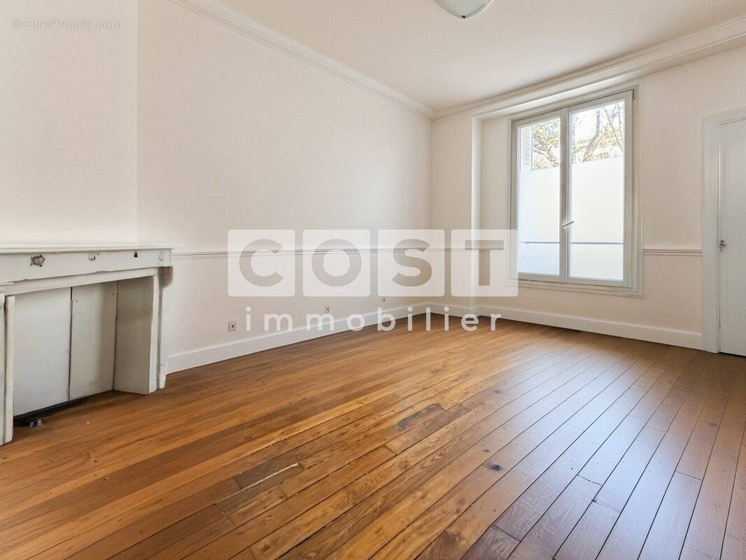 Appartement à ASNIERES-SUR-SEINE