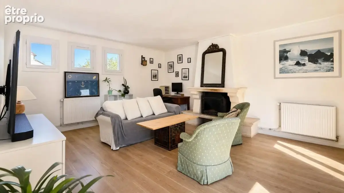 Maison 8 pièces 200 m² - 5 chambres, terrain 686 m² - Saint-Avertin - photo 3