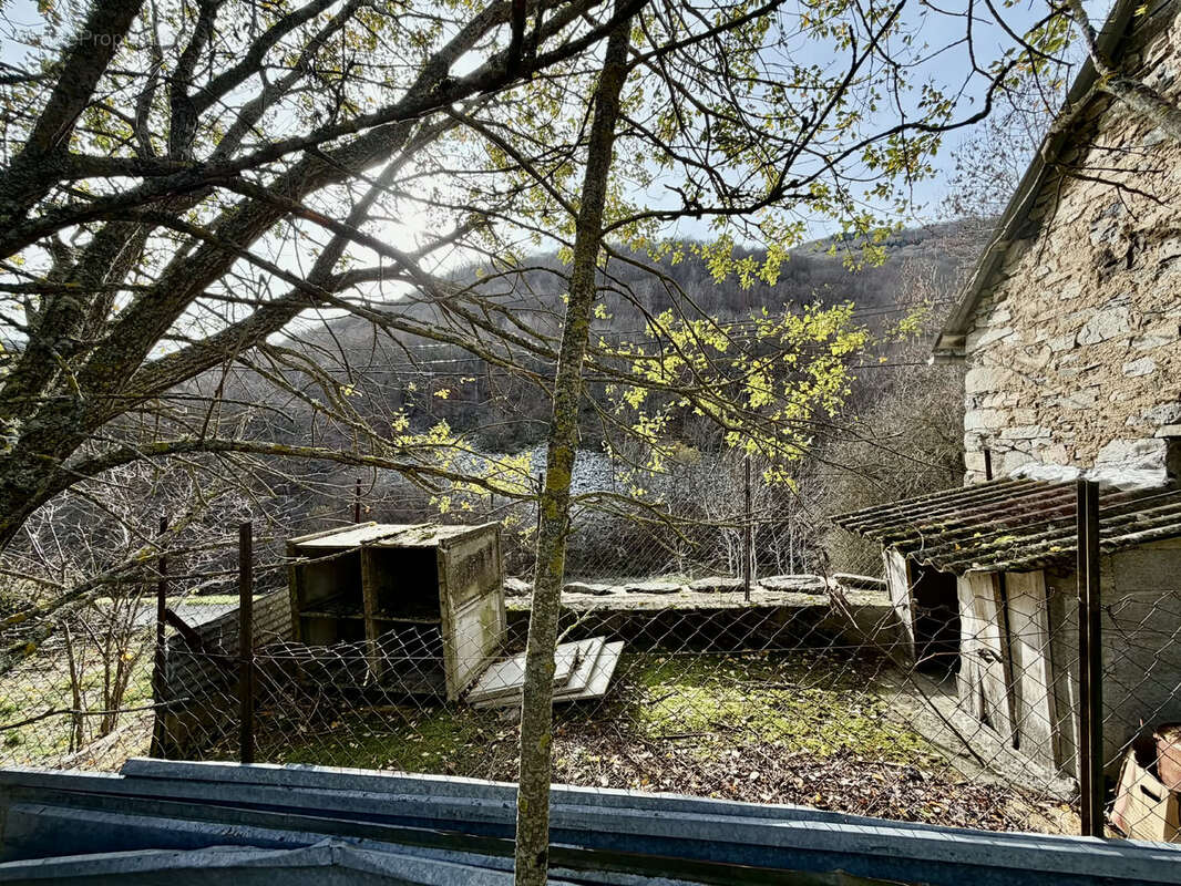 Maison à MAZOIRES