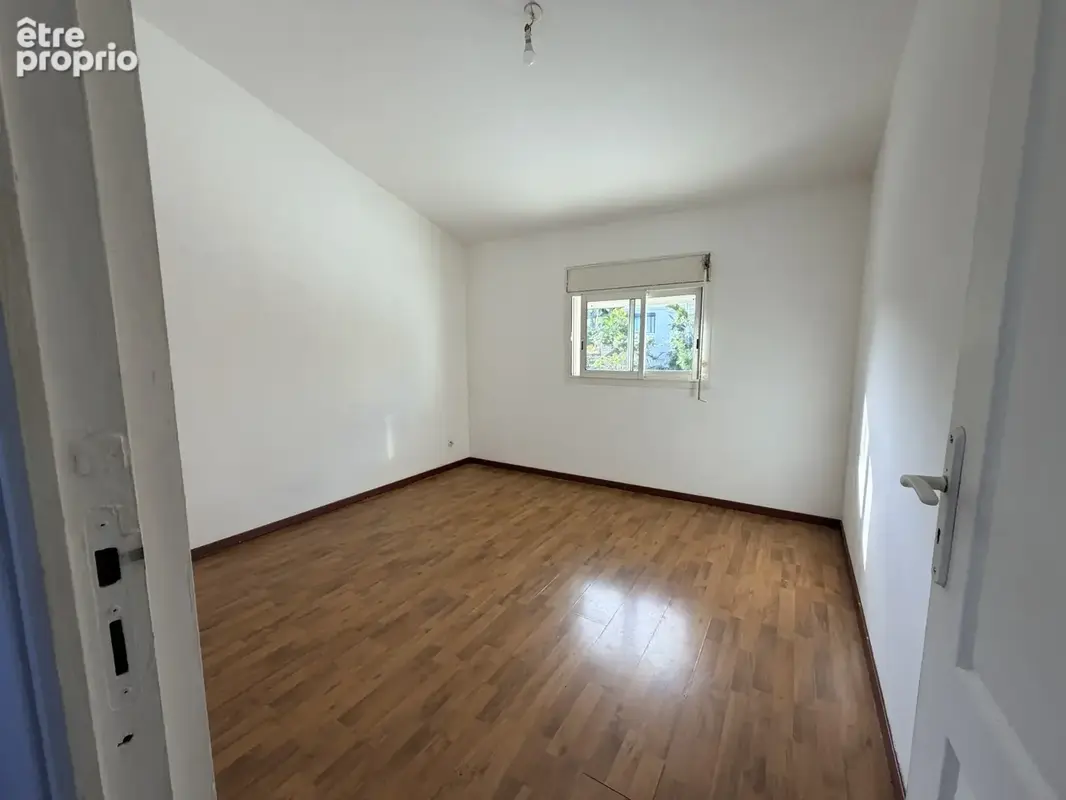 GRAND BOIS / LA CAFRINE : Maison de ville F5 d’environ 107 m2 avec vue mer et jardinet / Pour Résidence Princi - photo 18