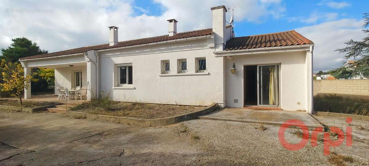 À Vendre à Sérignan : maison à rénover + T2 sur 1 500 m² - photo 15