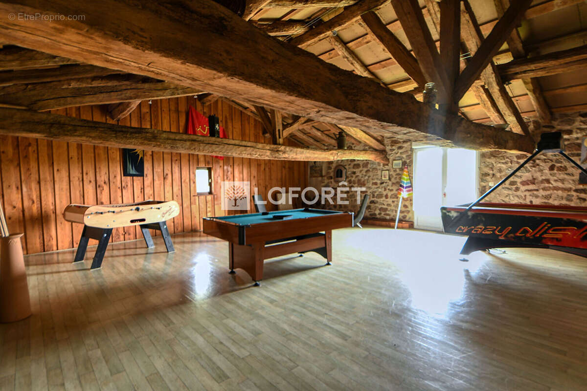 Maison à CASTELNAU-DE-MONTMIRAL