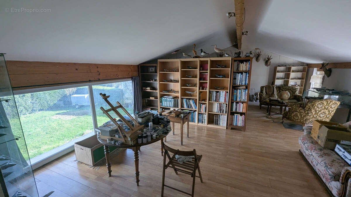 Maison à LE VANNEAU-IRLEAU