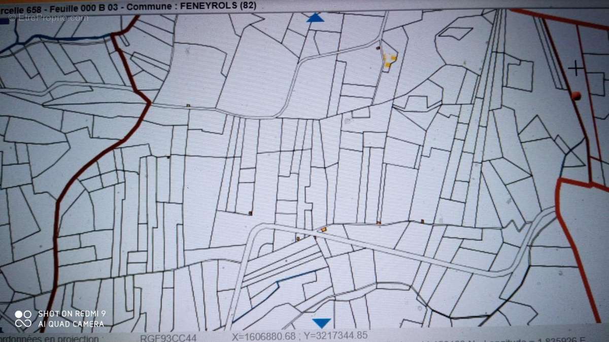 Terrain à FENEYROLS