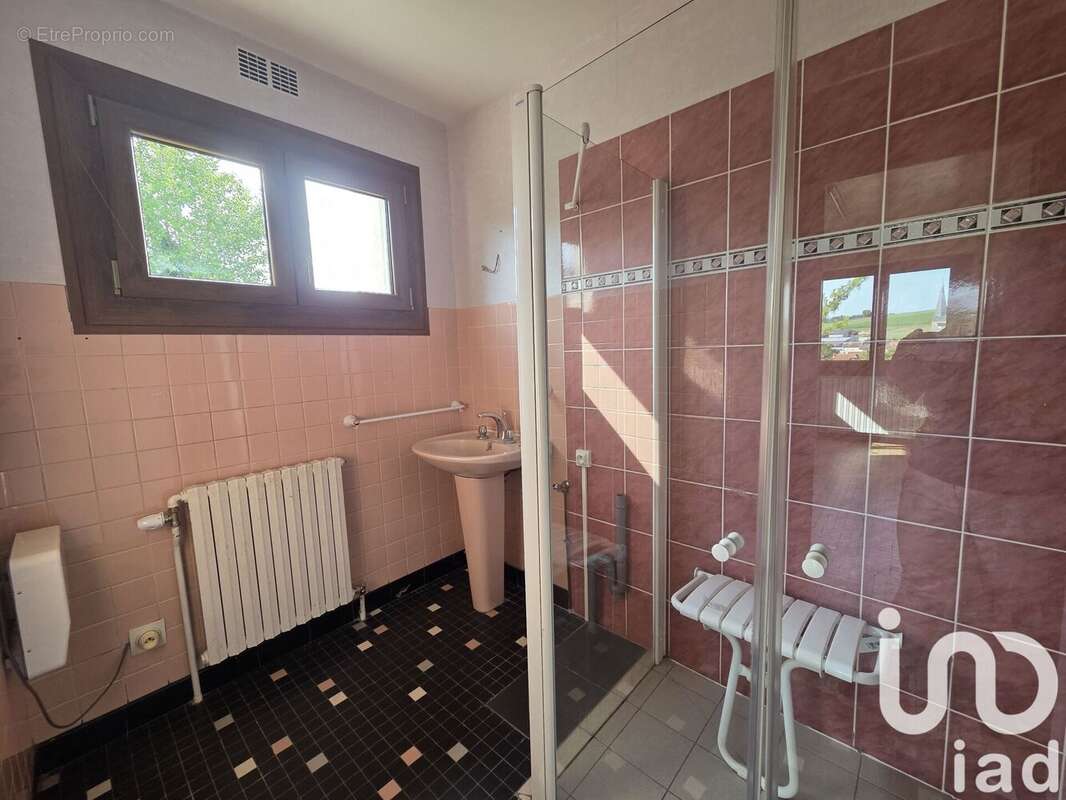 Photo 6 - Maison à BRIEULLES-SUR-MEUSE