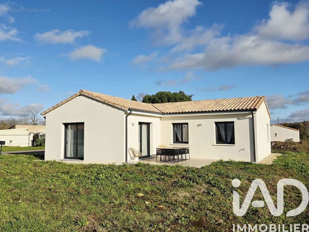 Photo 6 - Maison à JAUNAY-CLAN