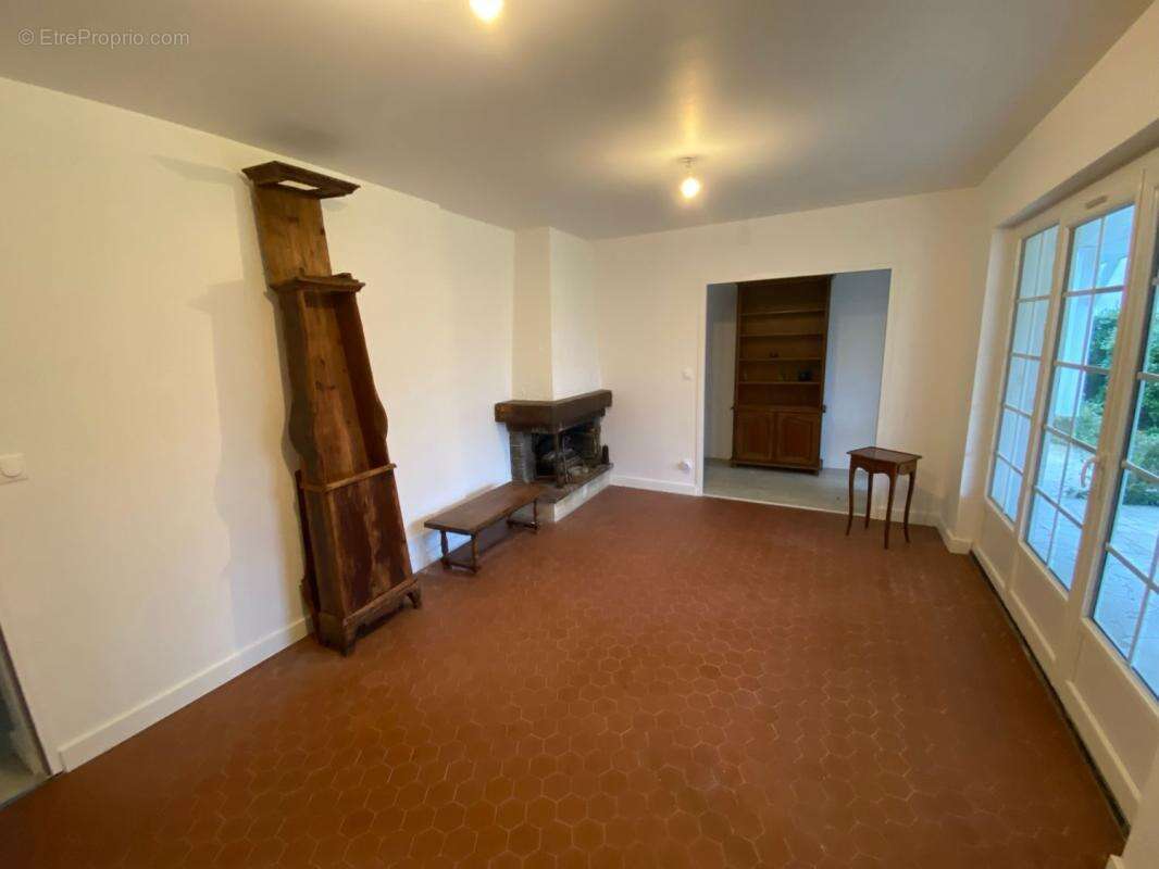 Maison à SAINTE-EULALIE