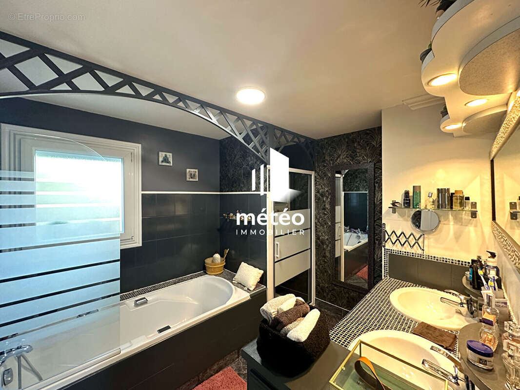 Maison à CHATEAU-D'OLONNE