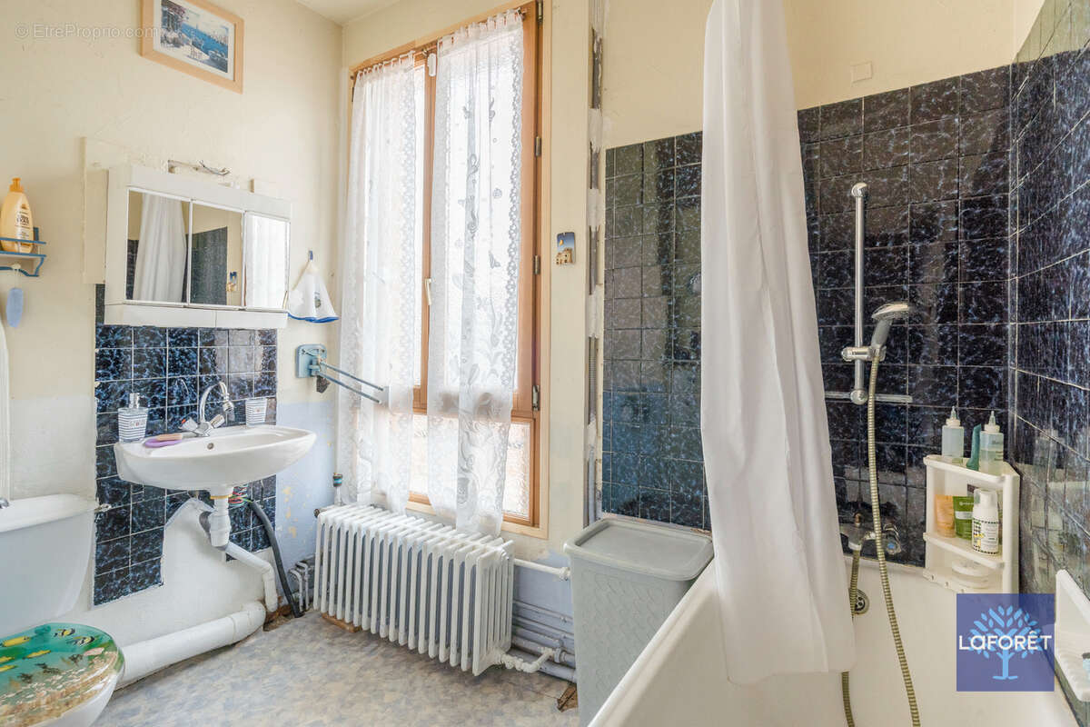 Maison à LES PAVILLONS-SOUS-BOIS