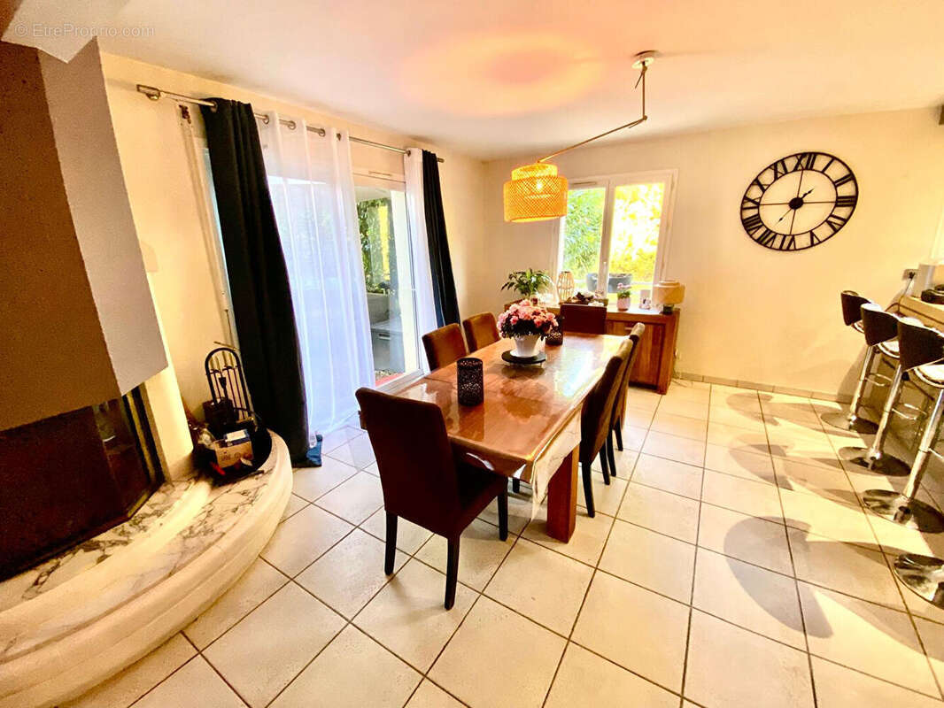 Maison à MERY-SUR-OISE