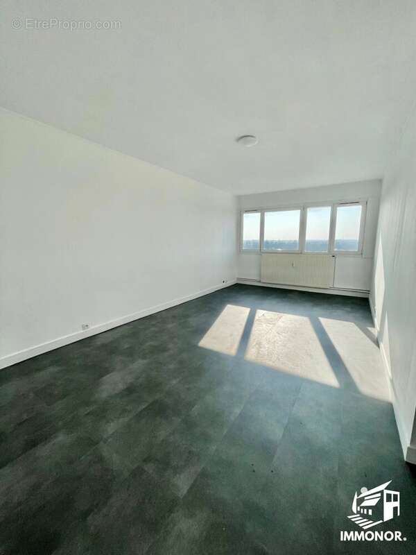 Appartement à MONS-EN-BAROEUL