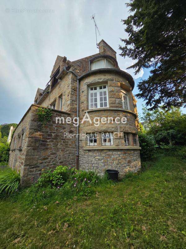 Maison à PLOUARET