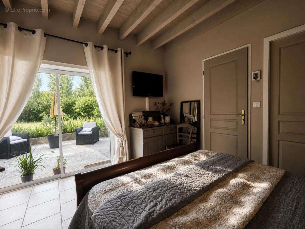 Le cadre idéal pour famille et vos projets professionnels-301 m² - photo 11