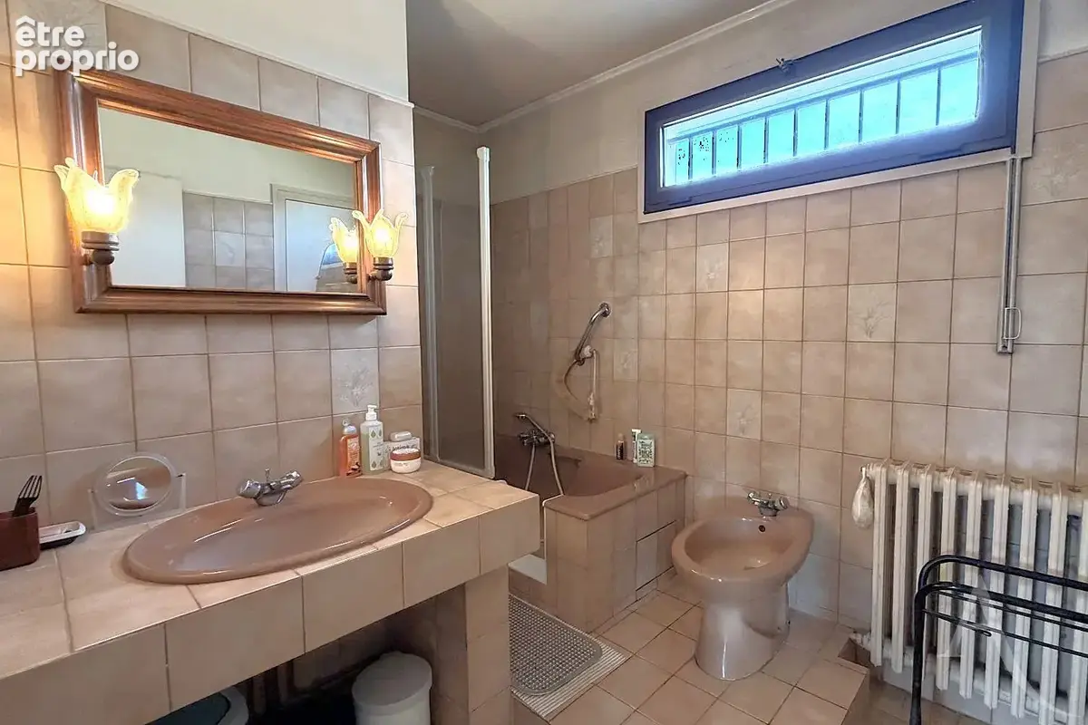 Maison de 112 m² avec jardin, garage et dépendance Quartier Saint-Bris - photo 10