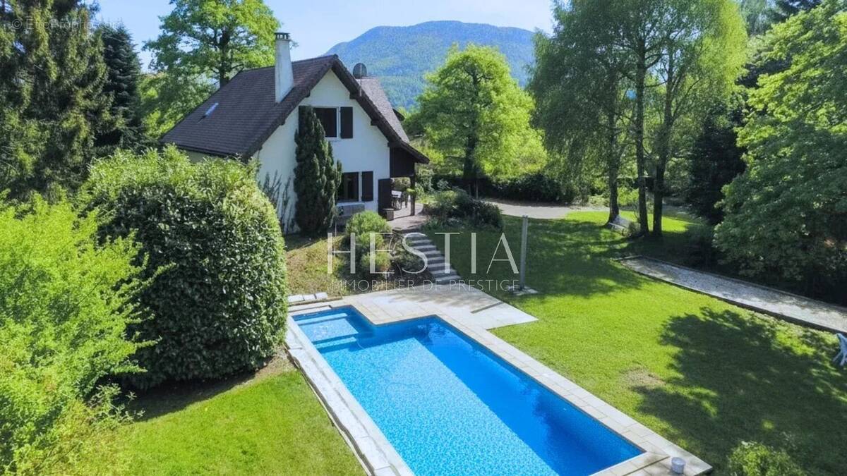 Maison à NAVES-PARMELAN