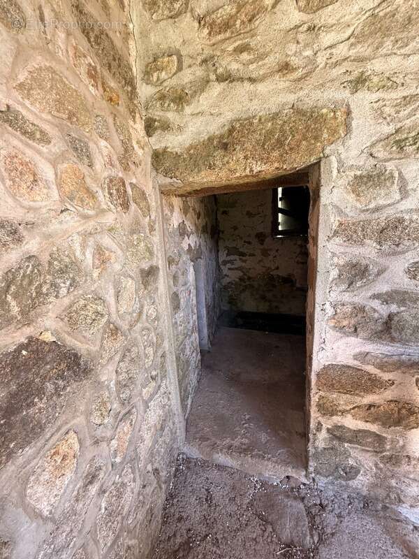 Maison à SAINT-VAURY