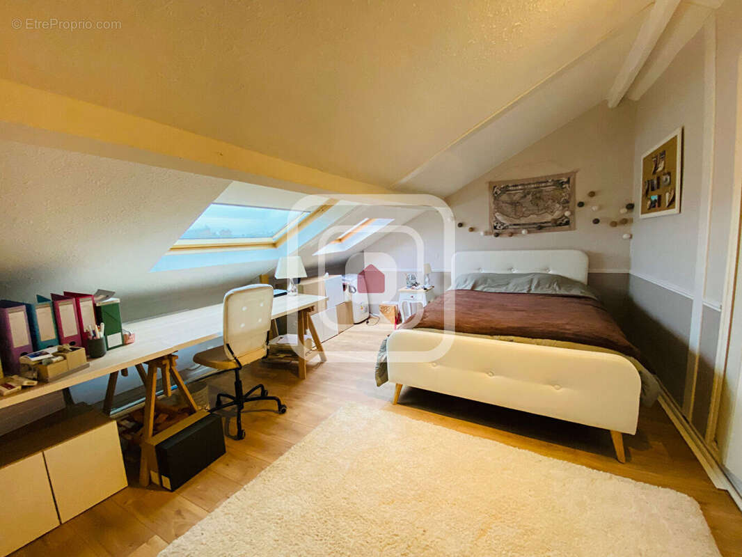 Appartement, reims - hyper centre ville, type 2, 73m² - photo 5