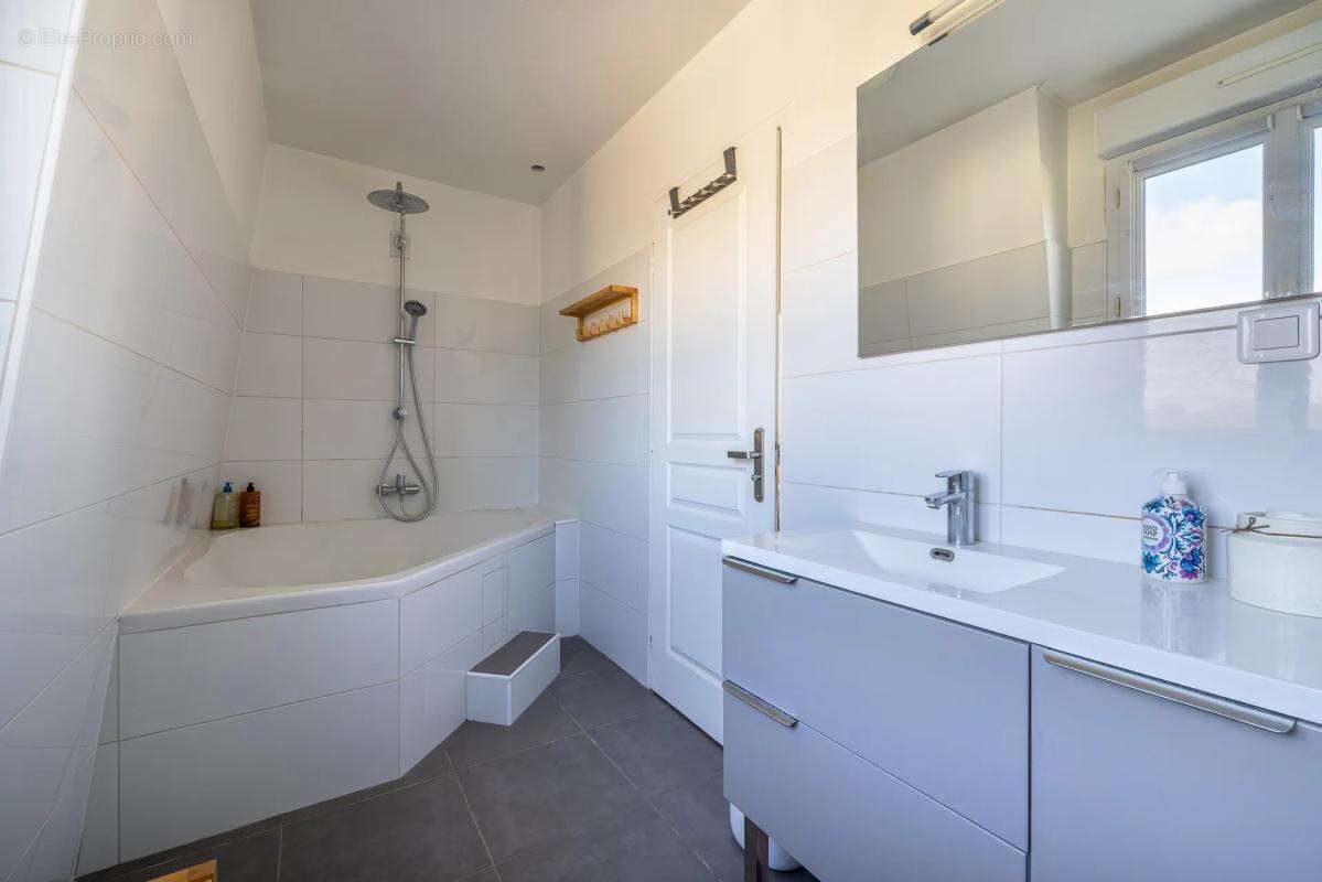 Maison à NOISY-LE-GRAND