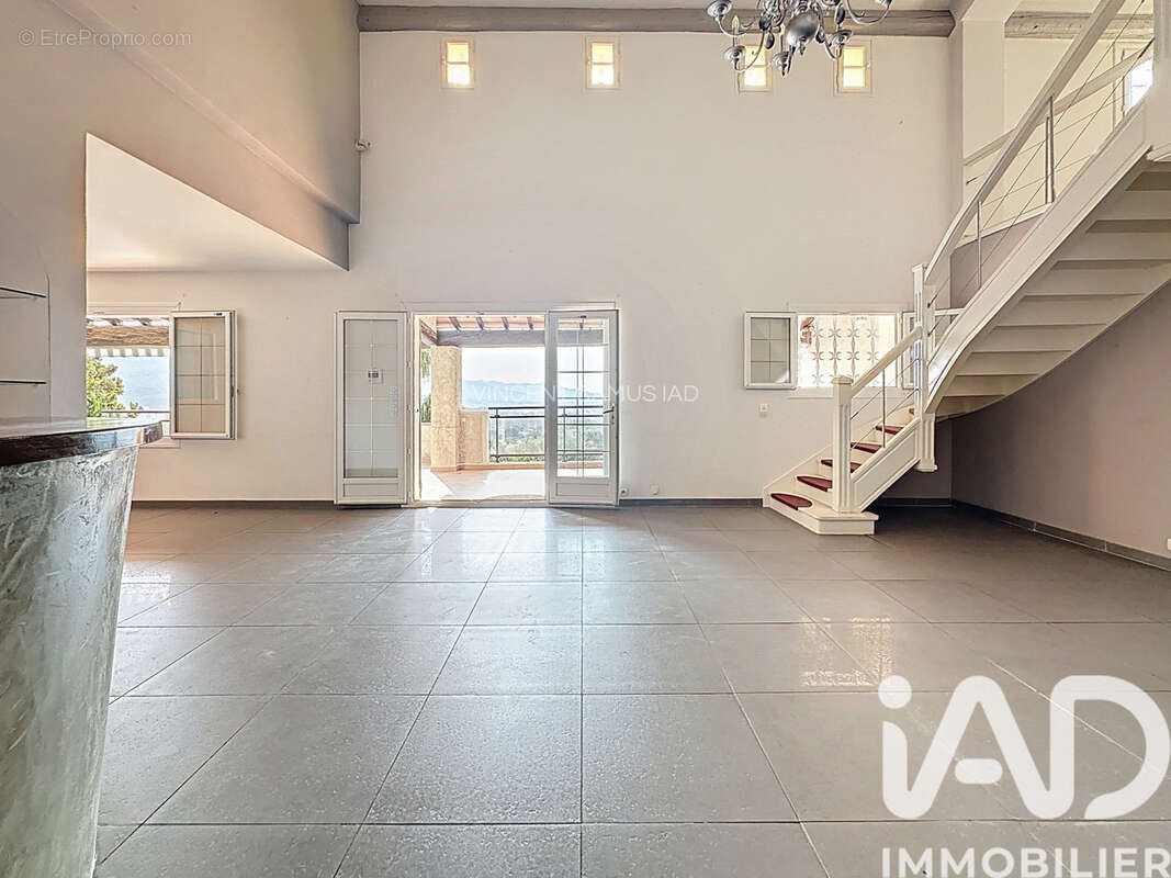 Photo 3 - Maison à SIX-FOURS-LES-PLAGES