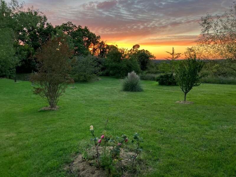 Charmante propriété de campagne avec piscine, dépendances et vue imprenable – Périgord Vert - photo 25