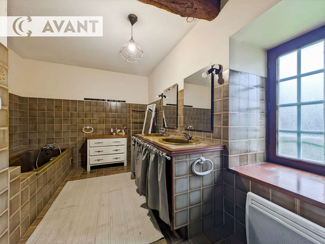 Maison à SAINT-AUBIN-D'AUBIGNE