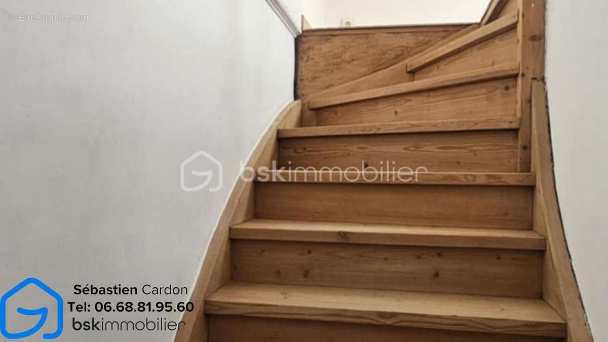 Maison à COURRIERES