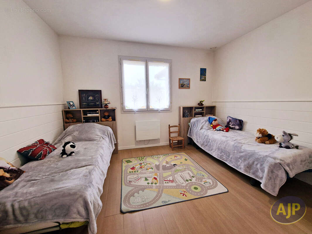 Biscarrosse maison T6 - photo 11