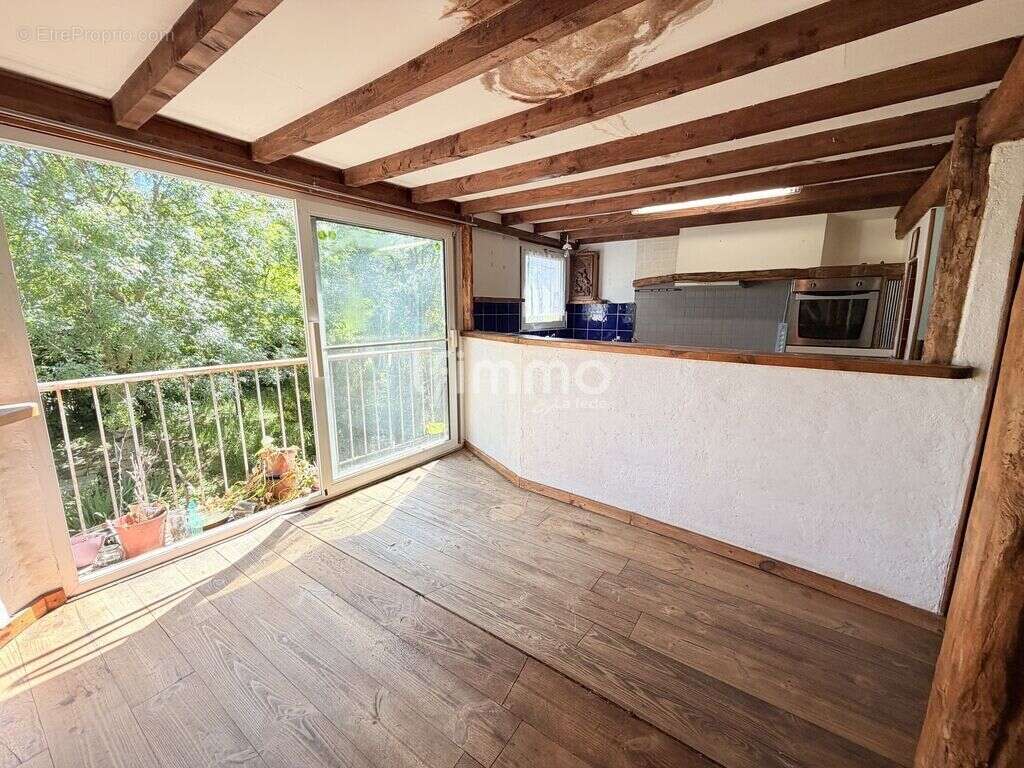 Maison de caractère à réinventer - Fort potentiel - photo 4