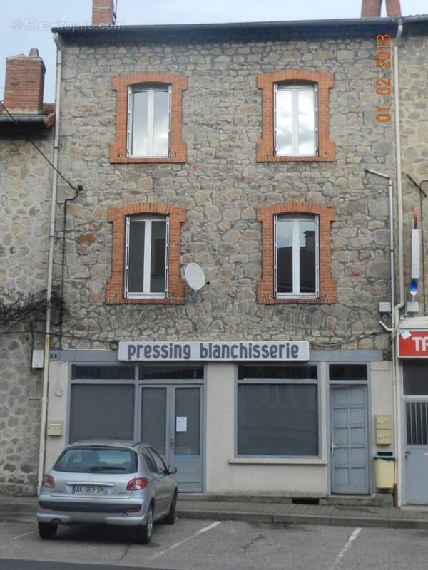 Appartement à DUNIERES