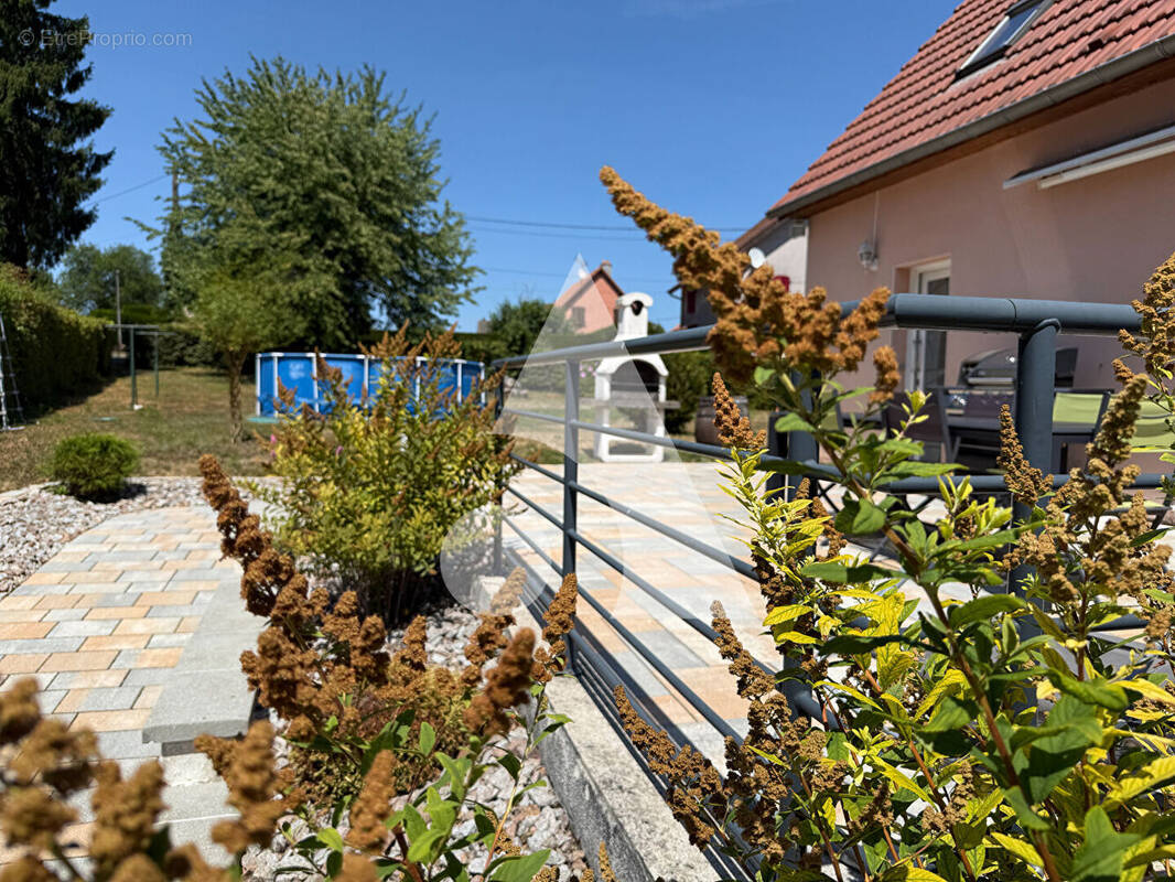 Maison à RECHESY
