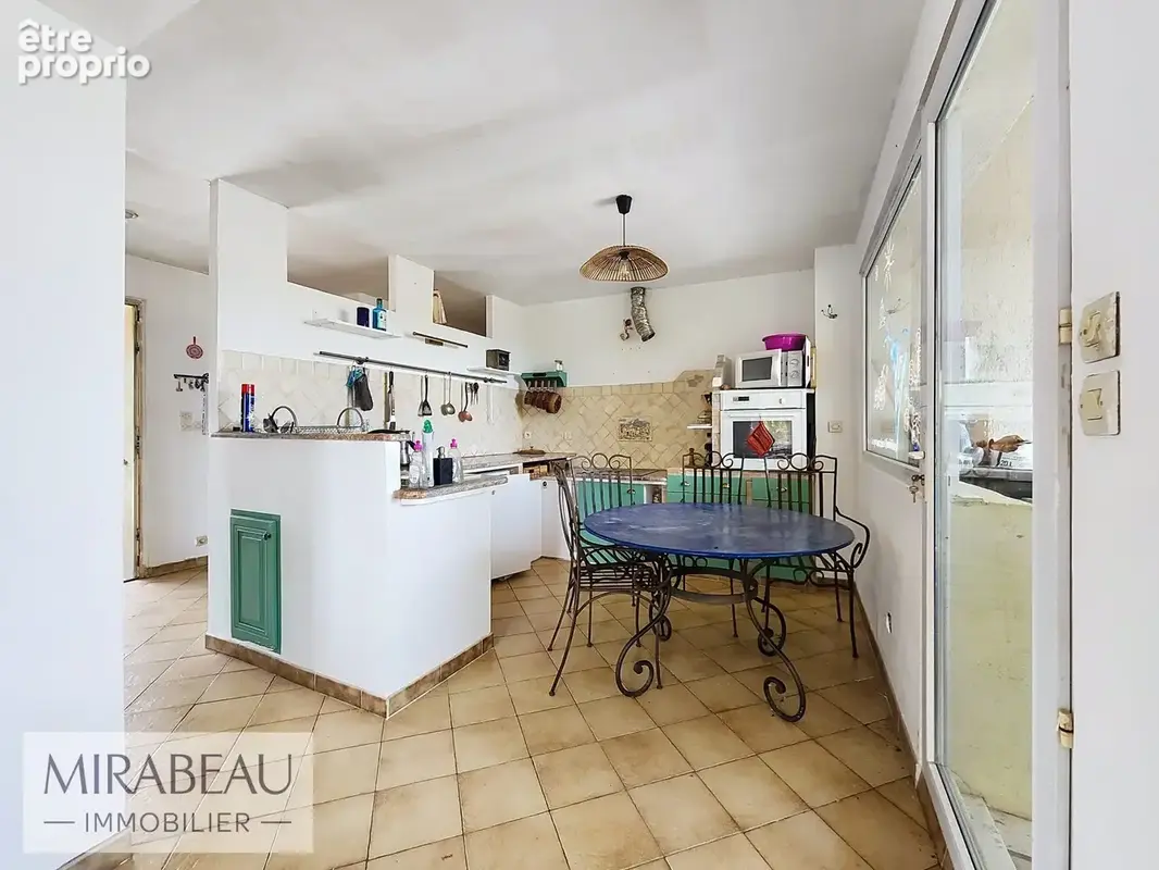 Maison 4 pièces 111 m² à vendre à La Motte-D'aigues (84240) - photo 7