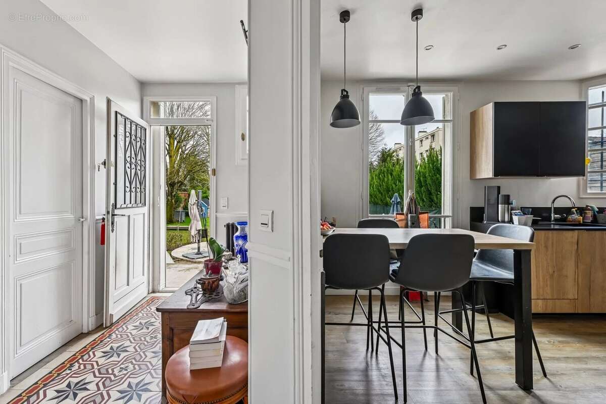 Maison à SAINT-MAUR-DES-FOSSES