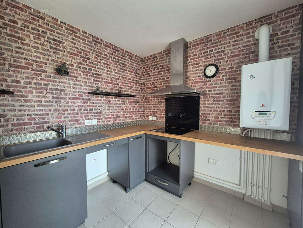 Appartement à RUBELLES