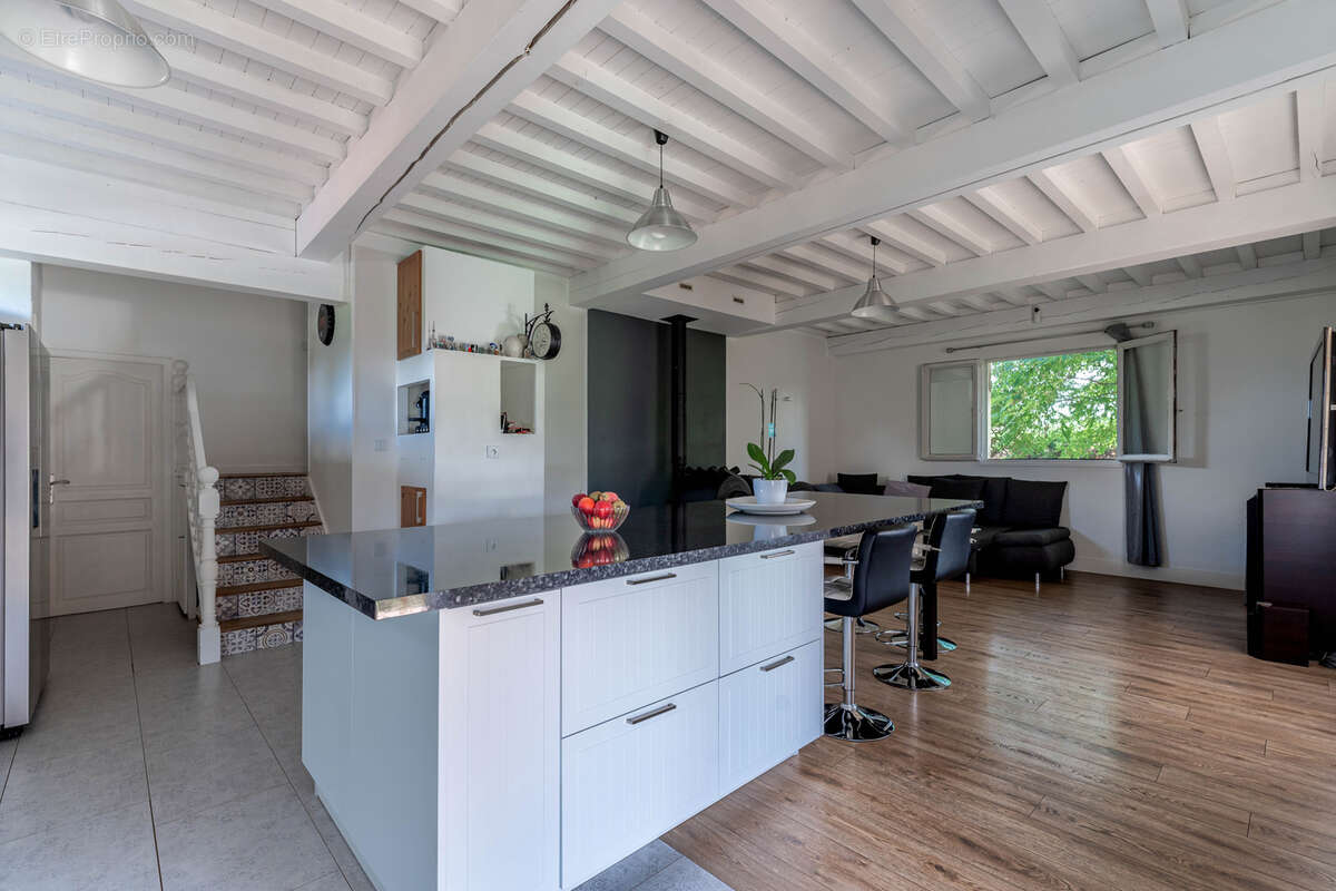 Maison à MASSIEUX