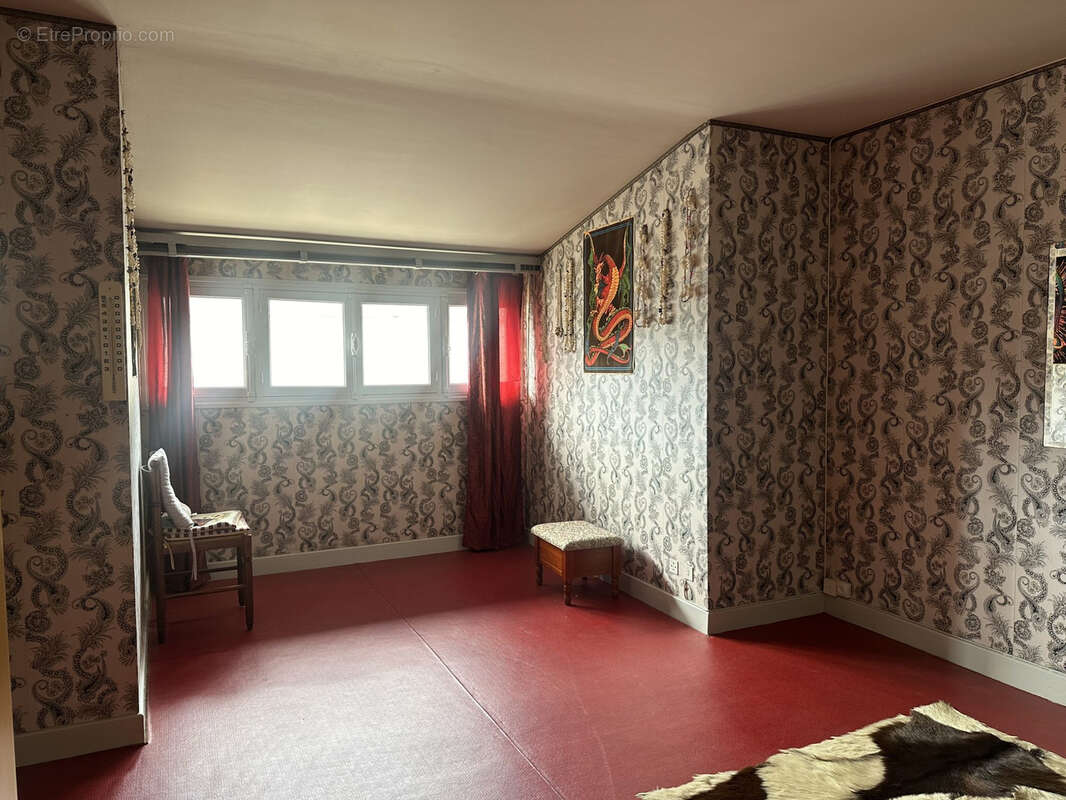 Maison à LE CHATELET