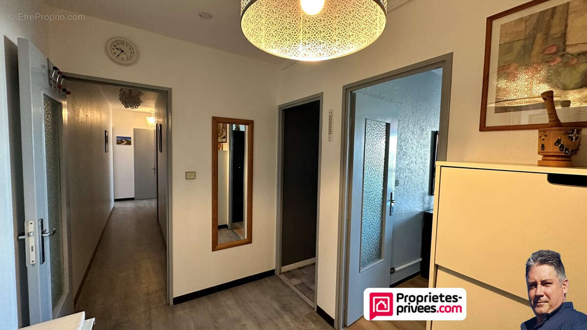 Appartement Venissieux 4 pièce(s) 81.63 m2 Vendu loué - photo 13