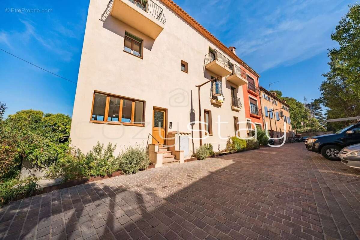 Appartement à MANDELIEU-LA-NAPOULE