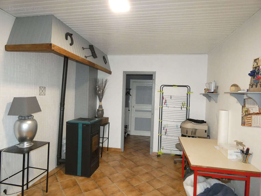 Maison à LINY-DEVANT-DUN