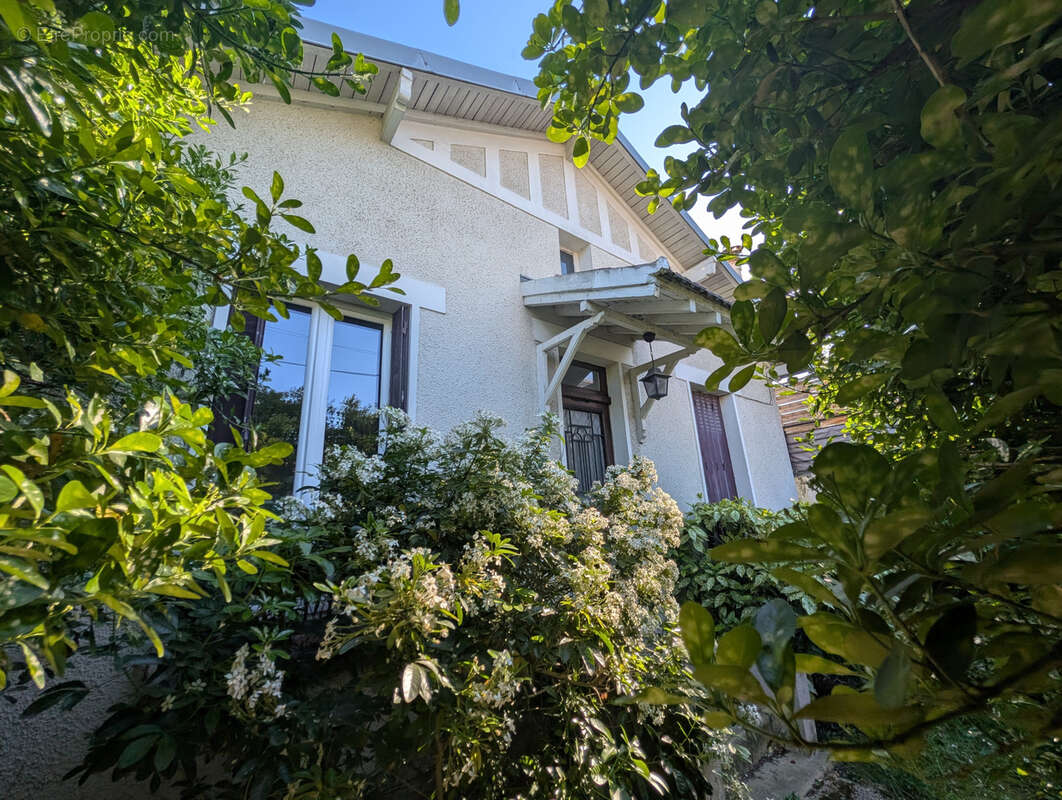 Maison à LE VESINET