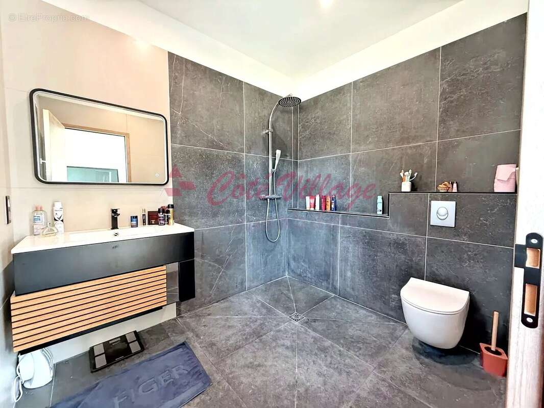 Superbe maison de plain-pied avec vue dégagée , piscine et garage - photo 12