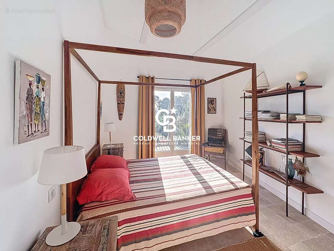 Maison à SAINT-RAPHAEL