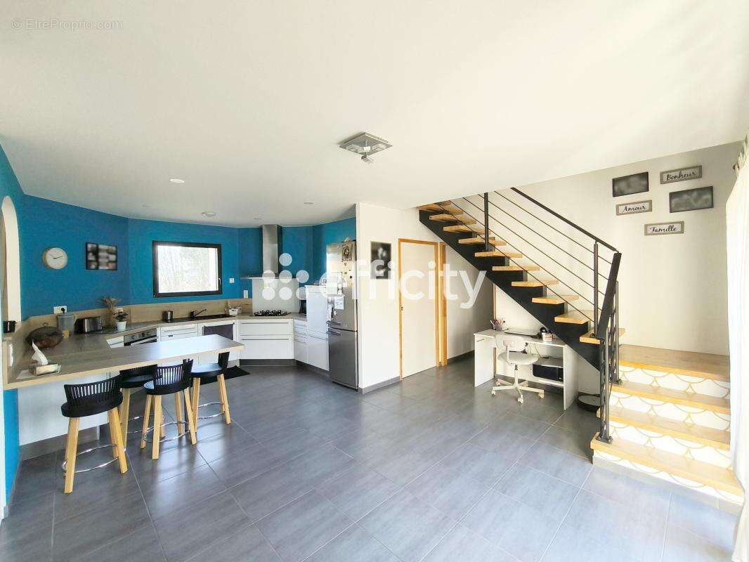 Maison à VILLEDIEU-LES-POELES