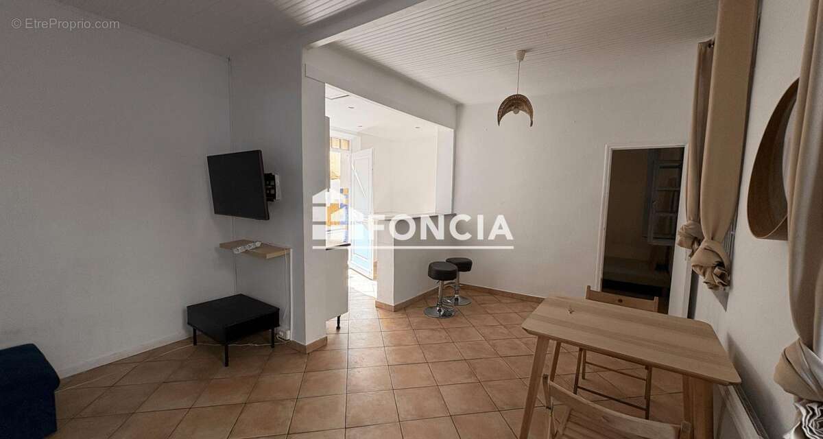 Appartement à MARSEILLE-6E