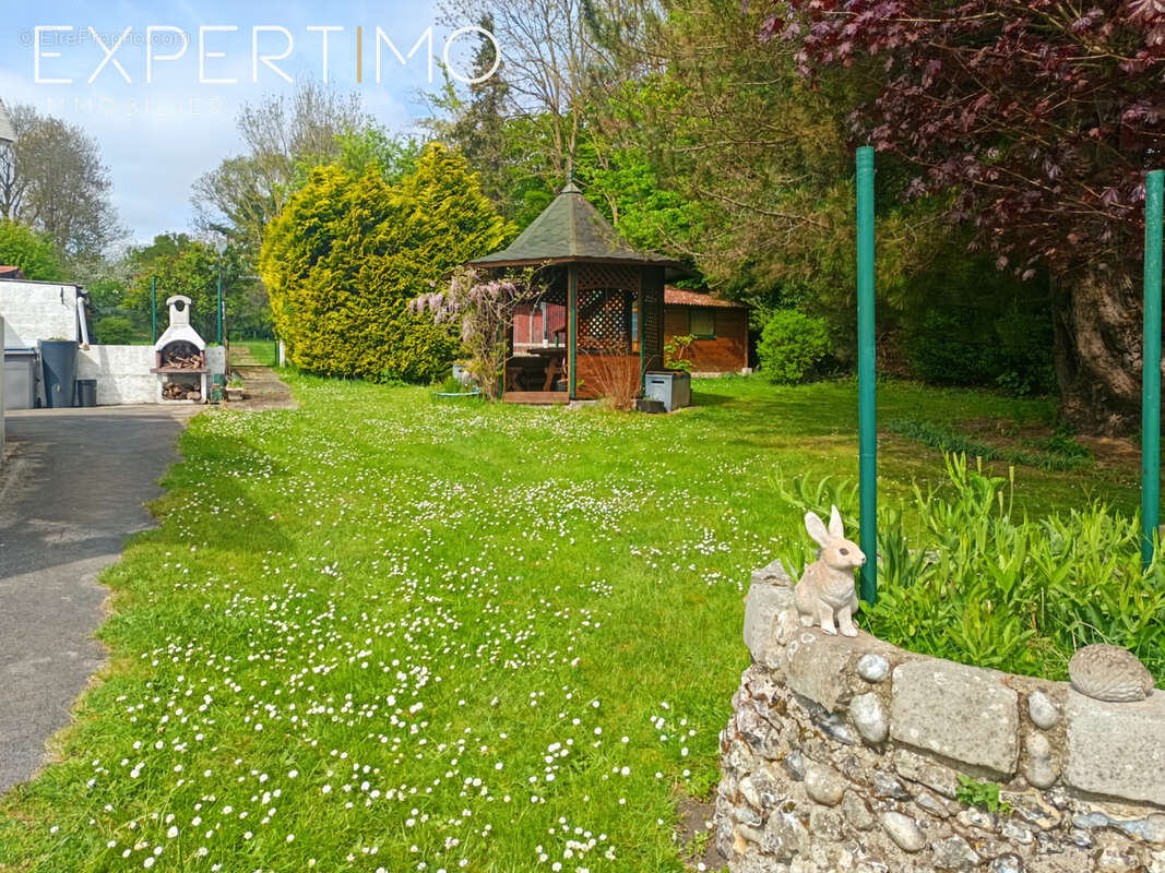 Maison à REGNIERE-ECLUSE