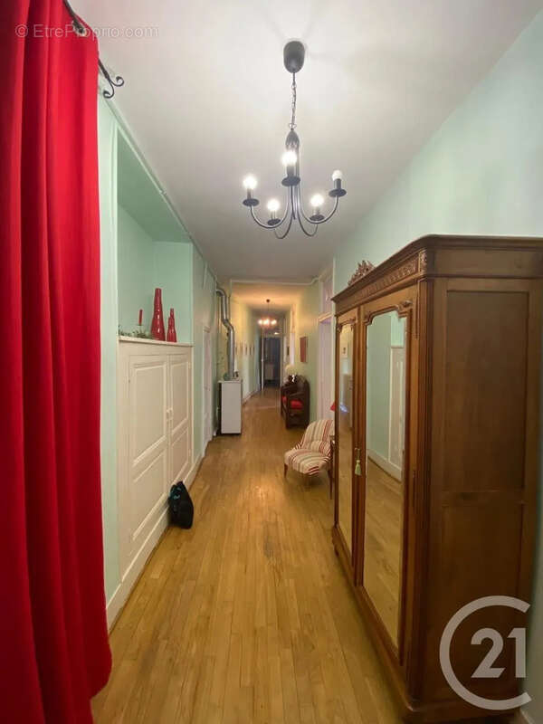 Appartement 118 m² à Annonay  - photo 4