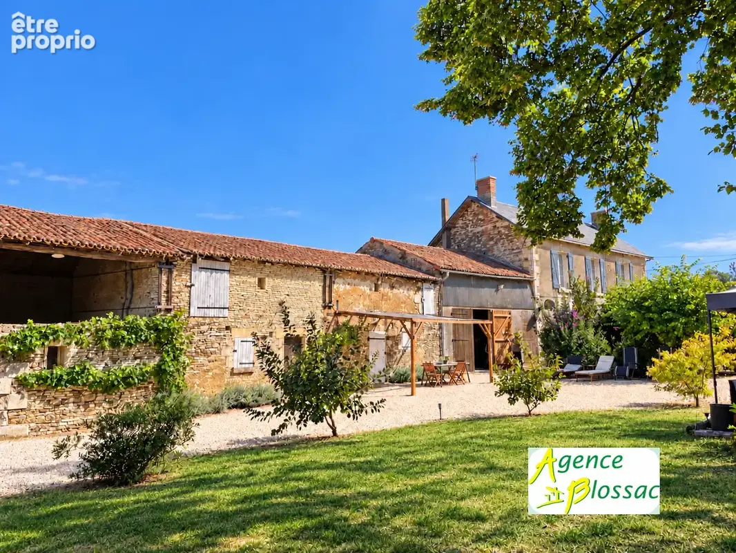 Maison de caractere avec terrain // campagne - photo 1